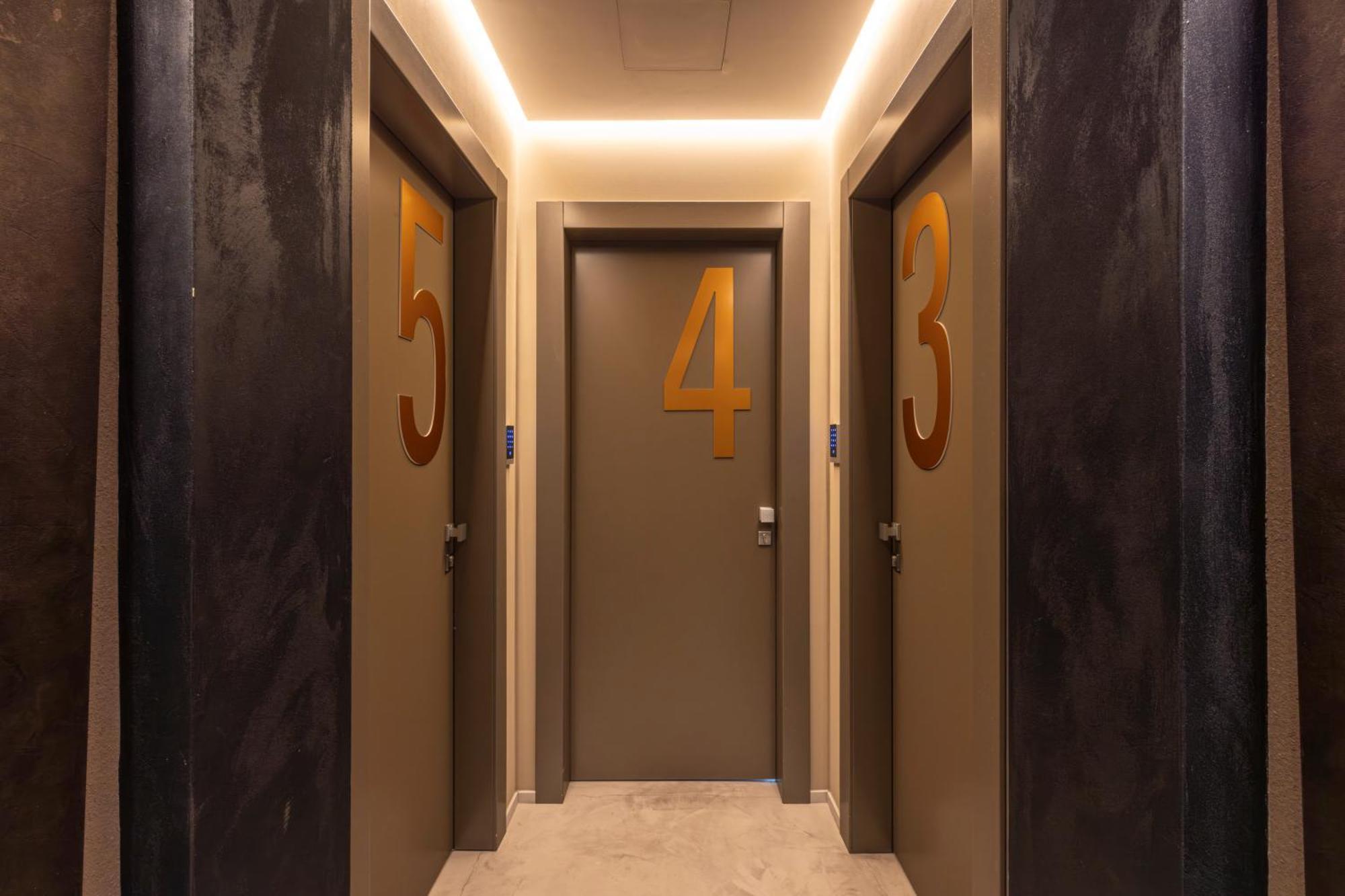 Bed and Breakfast Milestone (Adults Only) Куарту-Сант'Элена Экстерьер фото
